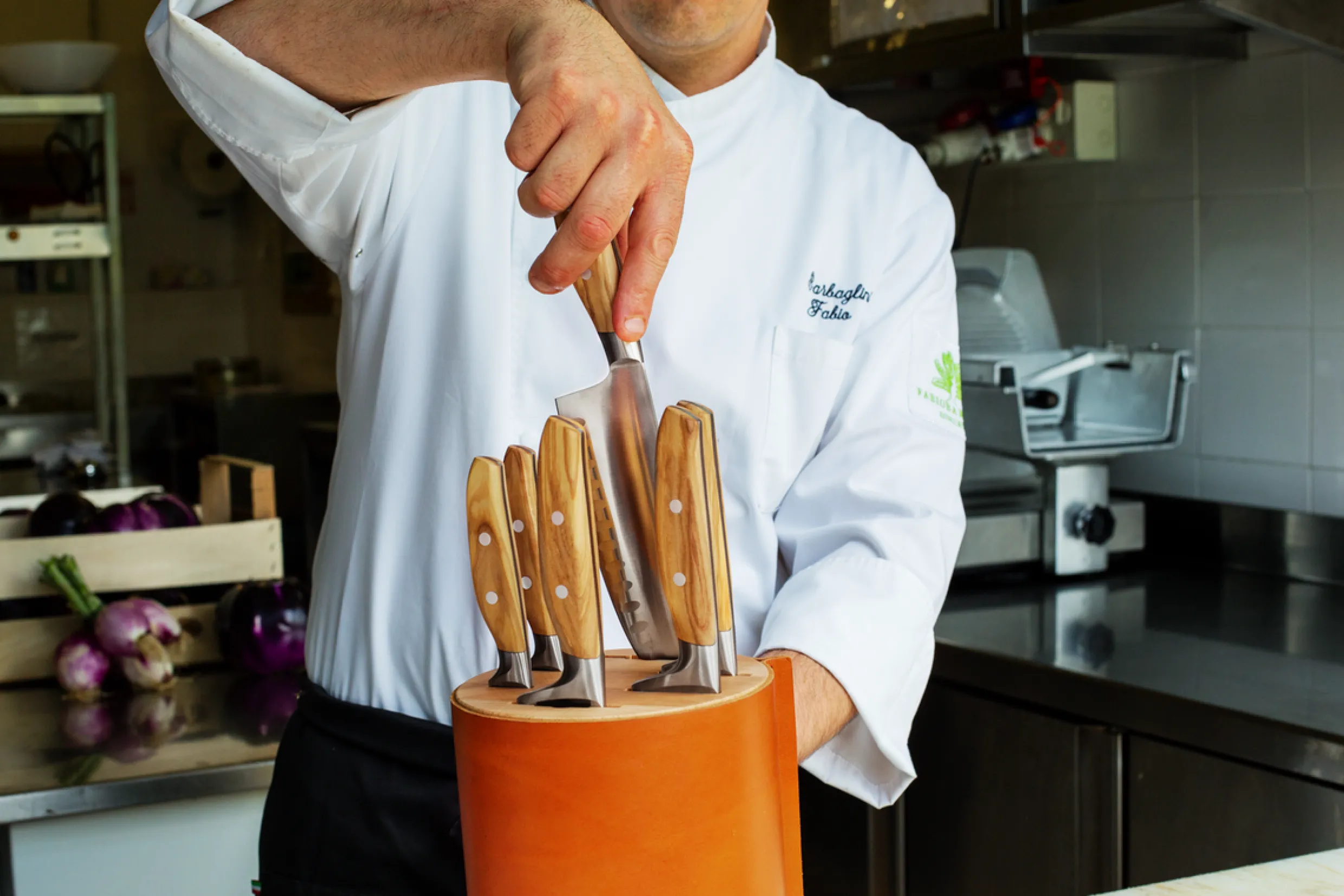 Villa 6-Slot Knife Block